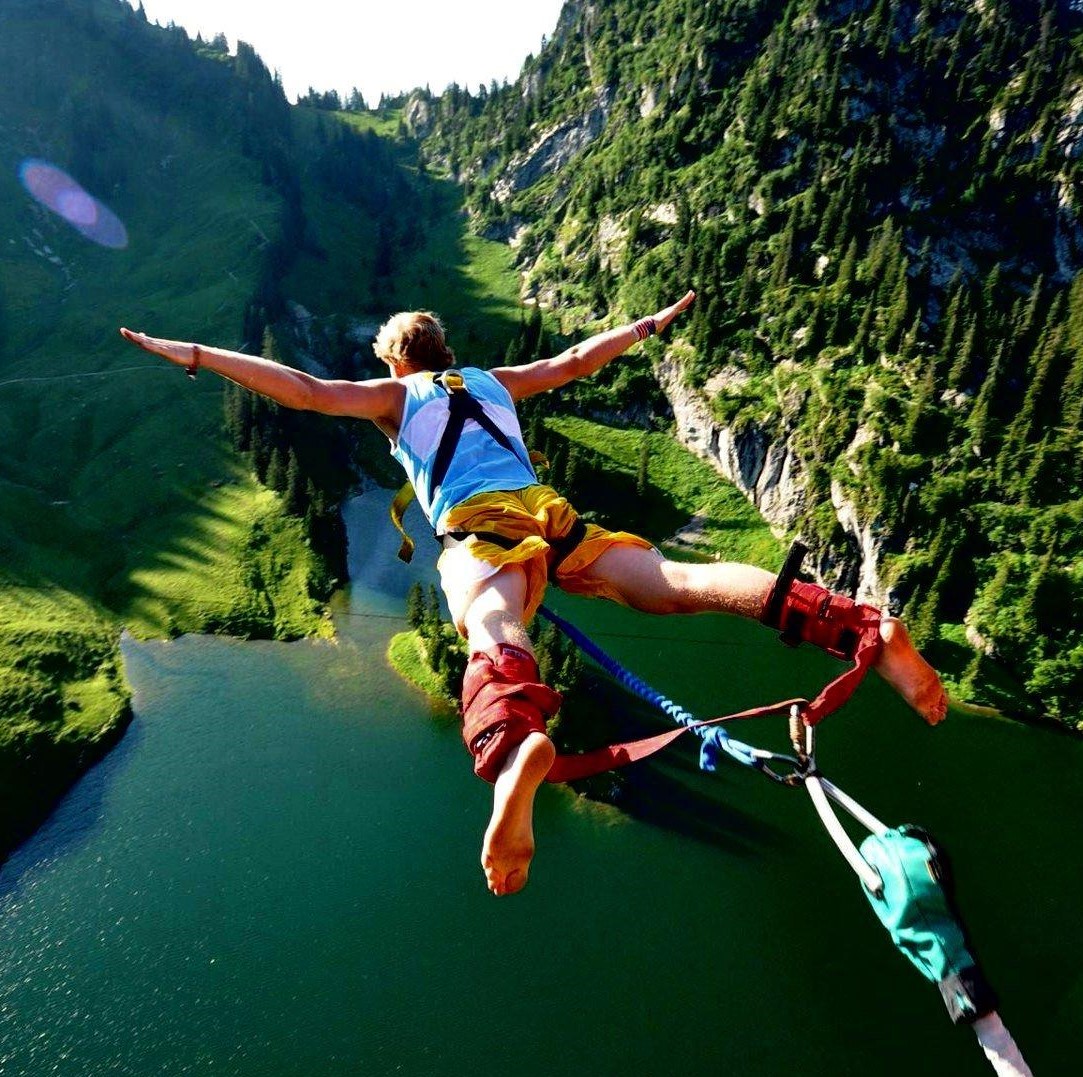 bungee jumping